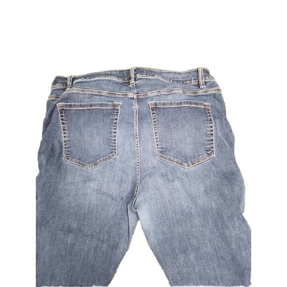 Lane Bryant Pedal Jeans skinny mid rise super stretch pedal pushers Denim 22 - Picture 4 of 7